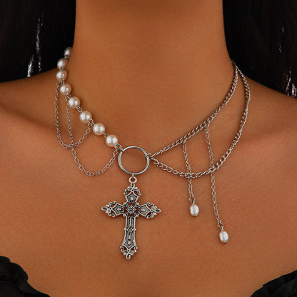 Eprolo Kristal Detaylı Haç Kolye with sparkling crystal accents and silver chain, close-up view of the religious pendant.