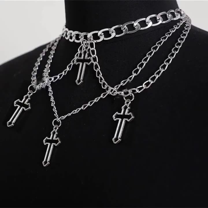 Eprolo Çok Katmanlı Haç Kolye with multiple silver chains and a prominent cross pendant, stylish jewelry accessory.
