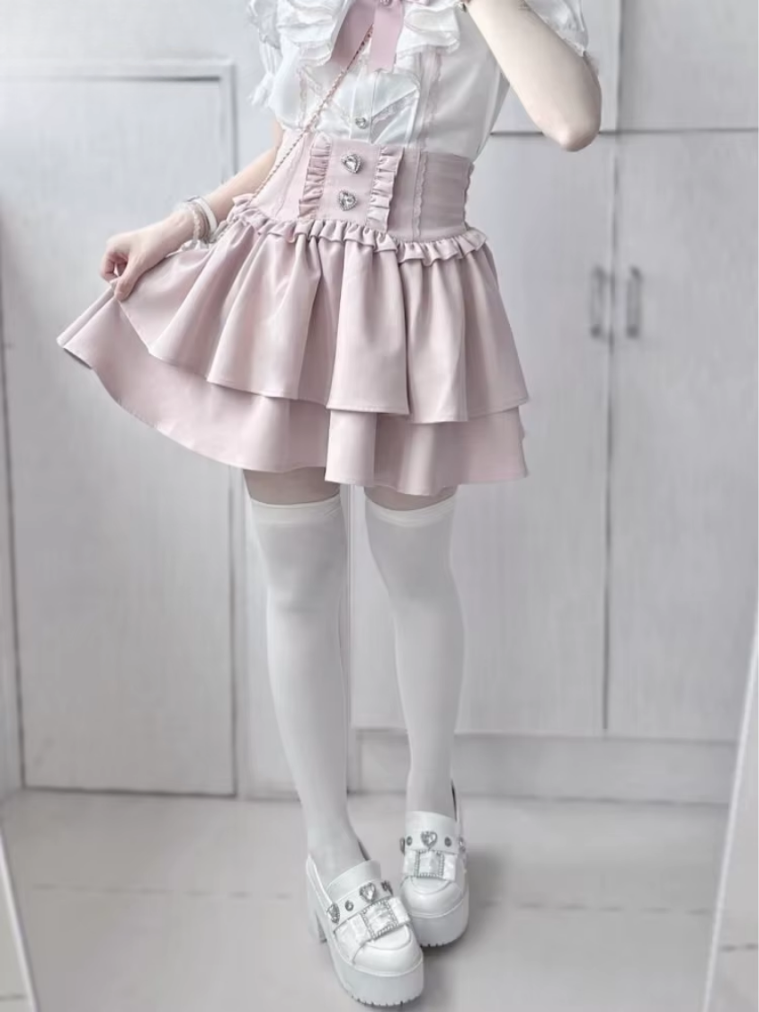 Eprolo Kristal detaylı pileli Lolita mini etek with ruffled design and intricate crystal embellishments on soft fabric.
