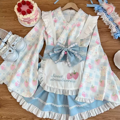 Çilek Desenli Fırfırlı Kimono Elbise