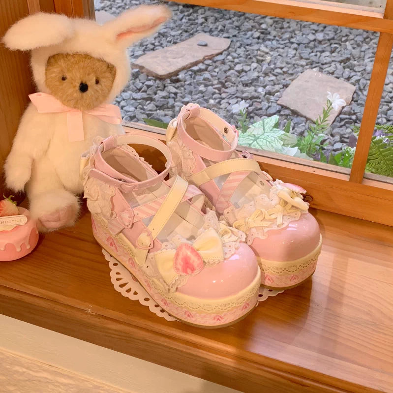 Strawberry Limited Lolita Platform Ayakkabı