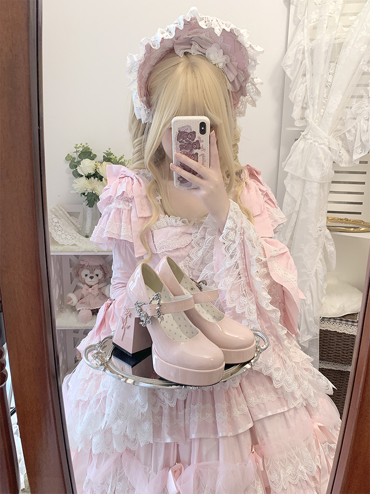 Gotik Gül Detaylı Platform Topuklu Ayakkabı