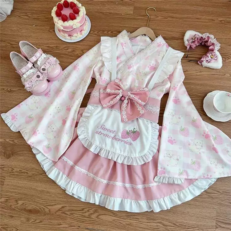 Çilek Desenli Fırfırlı Kimono Elbise