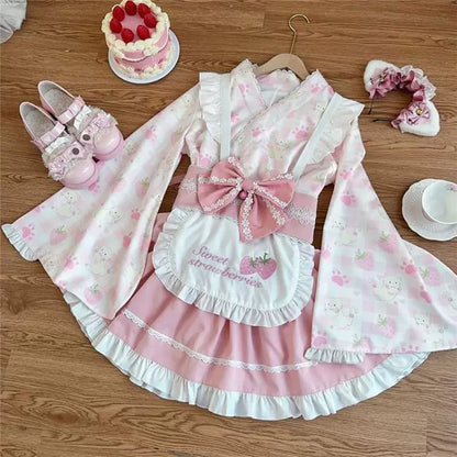 Çilek Desenli Fırfırlı Kimono Elbise