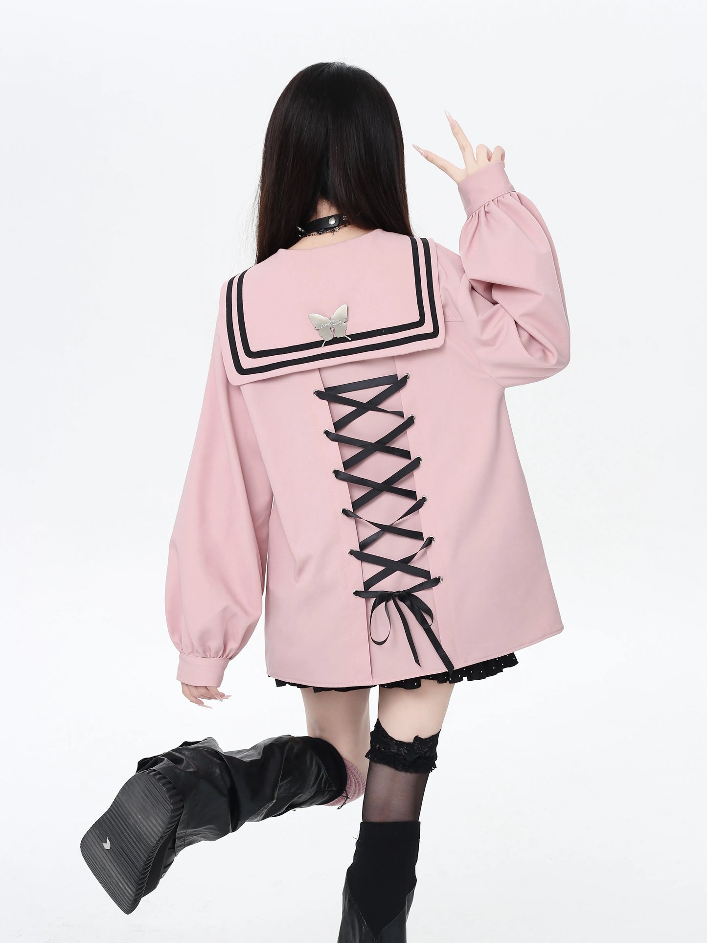 Kelebek Detaylı Şık Oversize Ceket