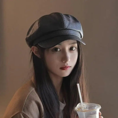Vintage black leather grunge hat by eprolo featuring a distressed, edgy style with a classic cap design.