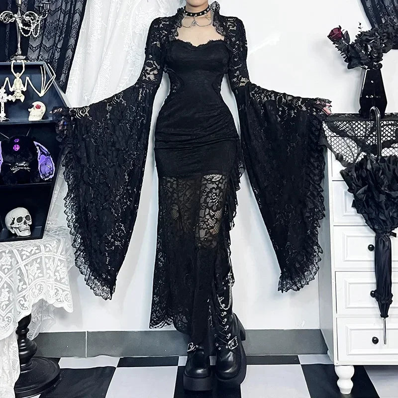 Elegant black Gotik Dantel File Bolero by eprolo featuring intricate lace details and a stylish, fitted design.