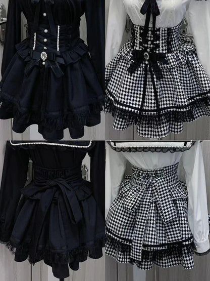 Eprolo vintage Japon Kareli Siyah mini etek with classic black and white checkered pattern, stylish and versatile for casual wear