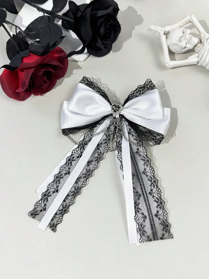Elegant eprolo lace ribbon with cross pattern and scalloped edges, perfect for craft and decoration projects.