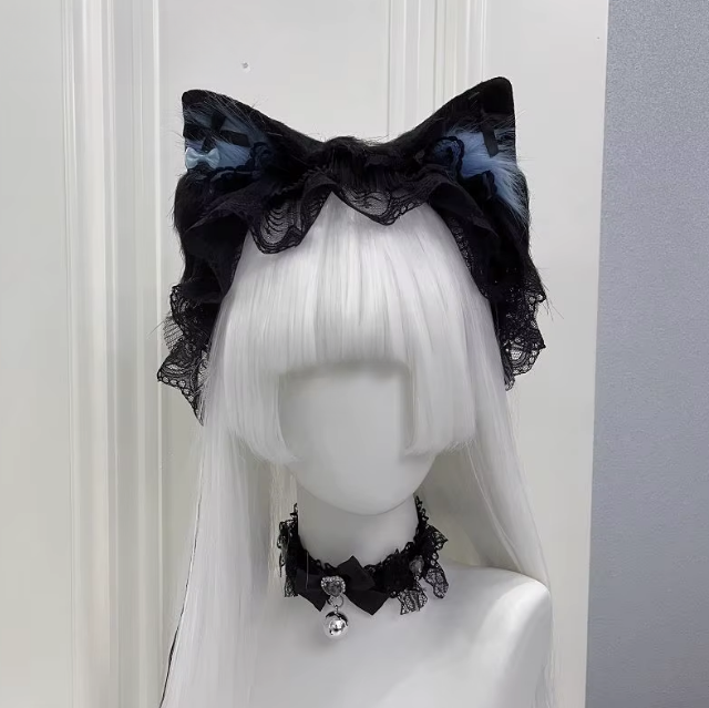 Eprolo Dantelli Kedi Kulağı Taç featuring lace design and cat ear shape, displayed on a white background.