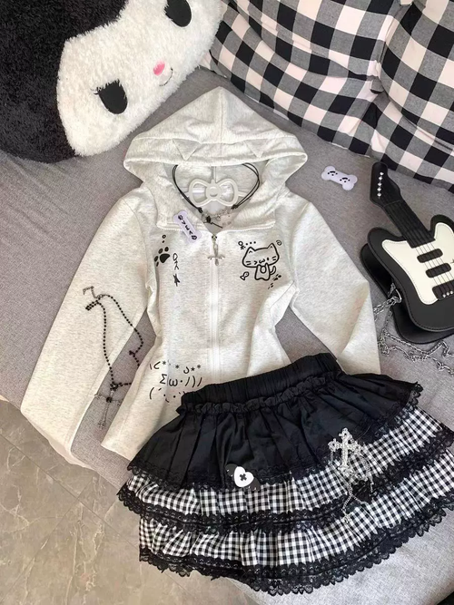 Siyah Beyaz Kapüşonlu Uzun Kollu Etek Üst Takımı