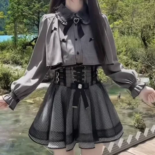 Kawaii Gri Gömlek ve Etek Seti - ürün görseli 4