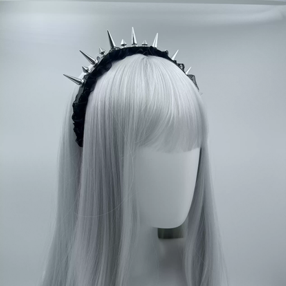 Spikelı Gotik Taç