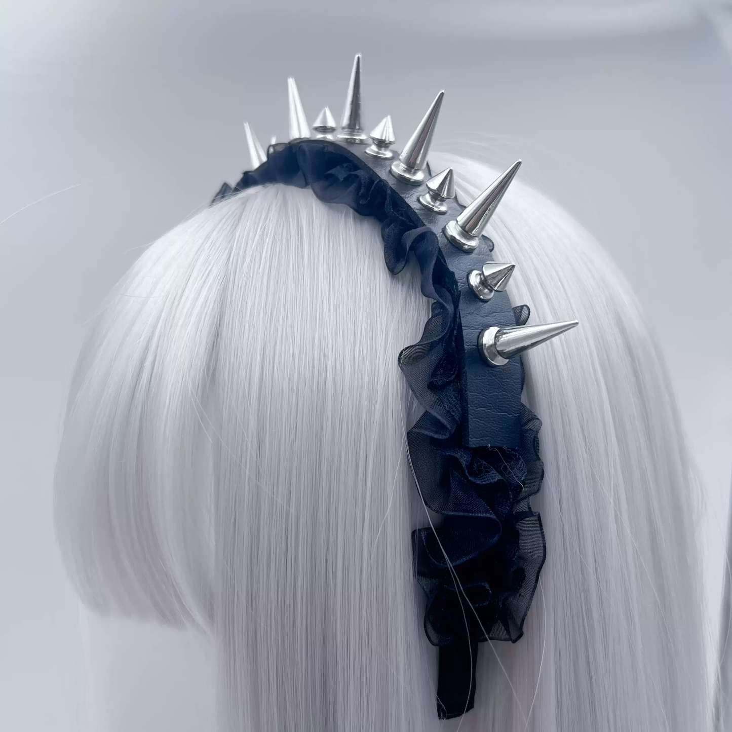 Spikelı Gotik Taç