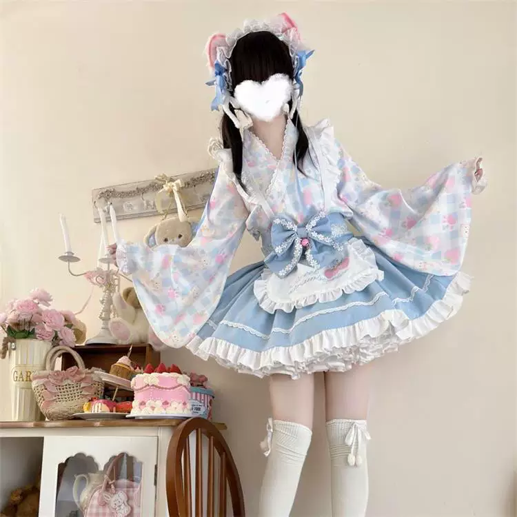 Çilek Desenli Fırfırlı Kimono Elbise