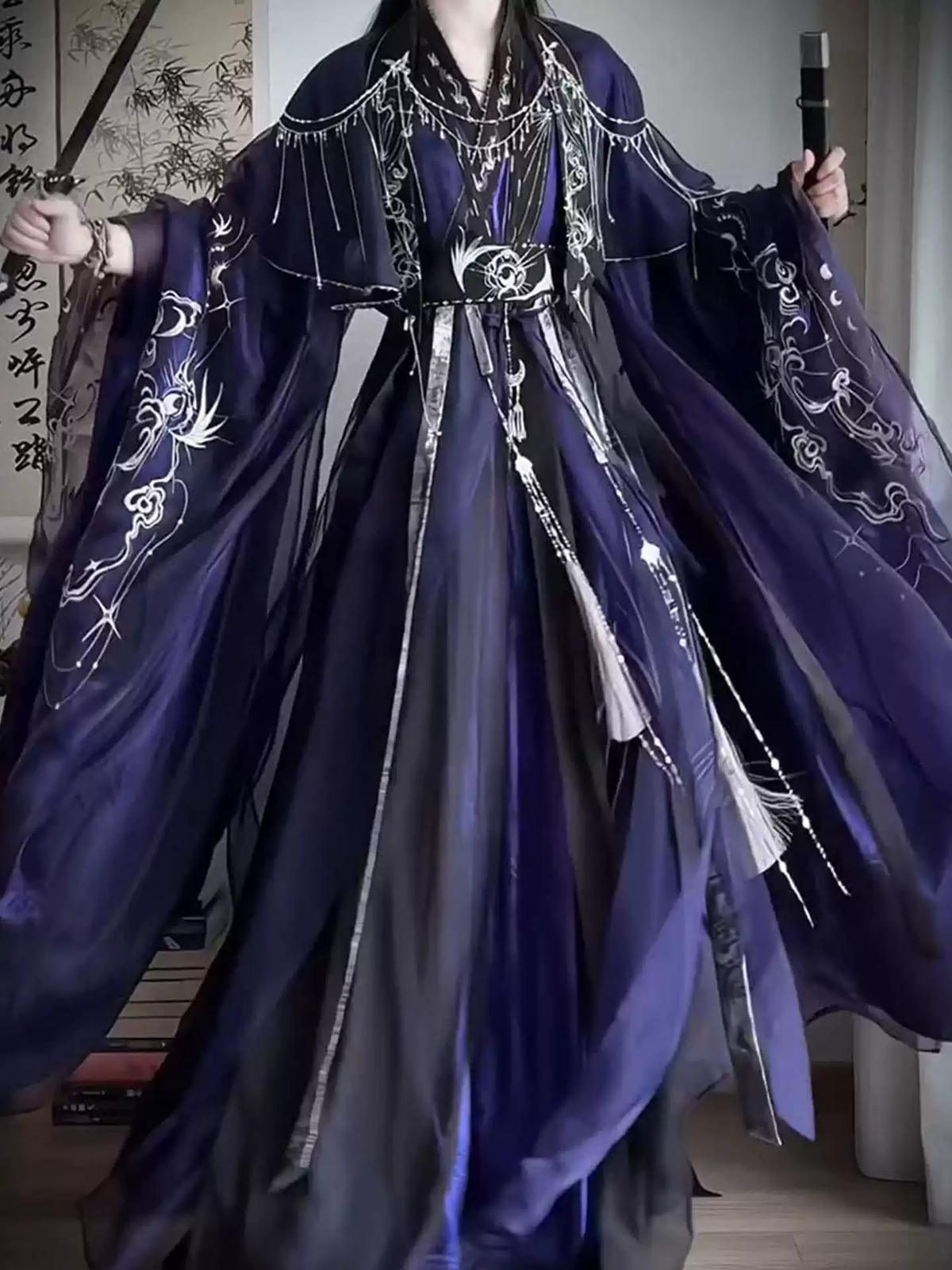 Mor İşlemeli Hanfu