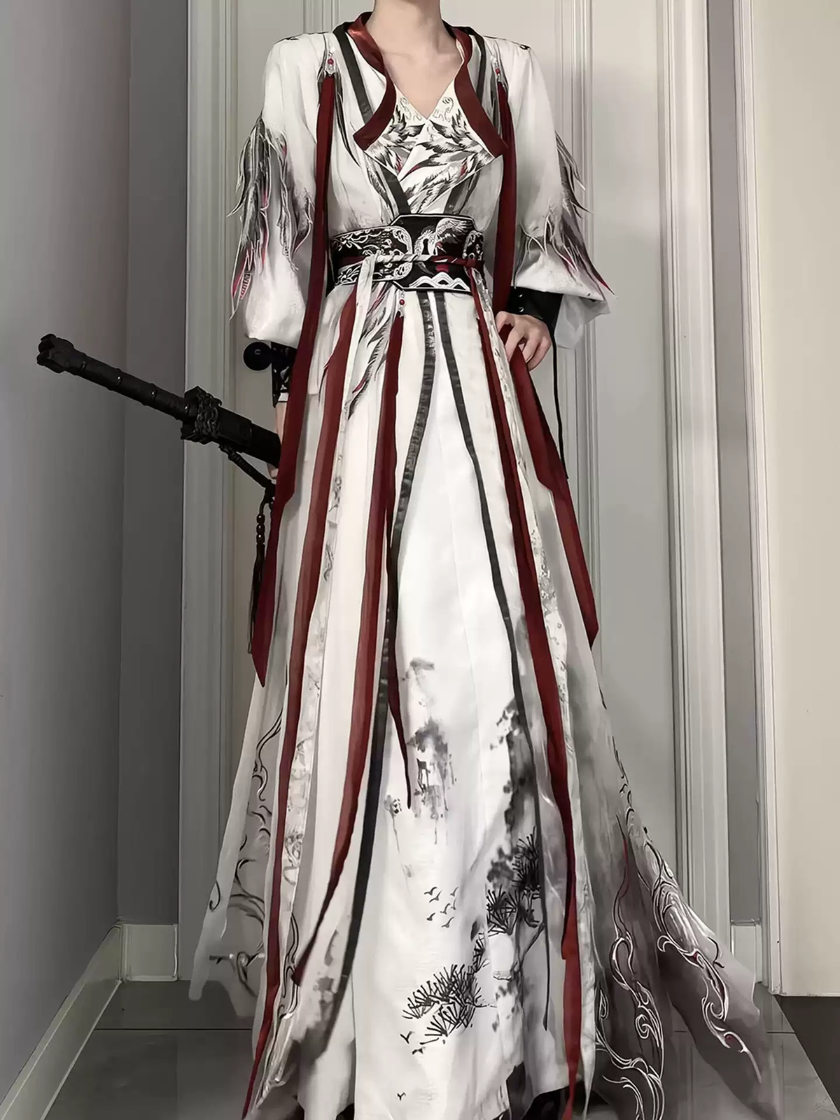 Beyaz İşlemeli Hanfu
