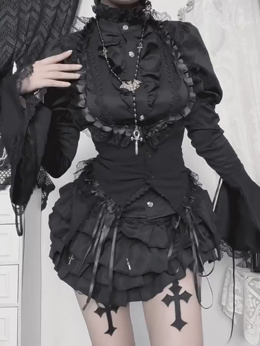 Gotik Dantel Detaylı Üst, Yelek ve Katlı Etek Üçlü Takımı